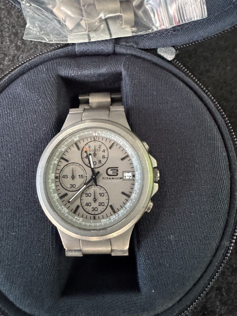 Guess Uhren: Montre chronographe Guess Titanium – Gebraucht aus Versoix von tem_f7yk 2