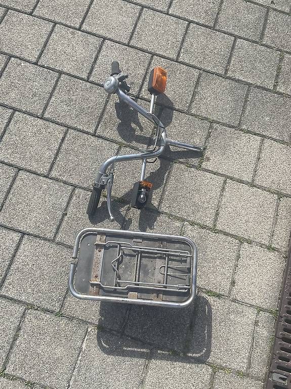 Piaggio Parti ricambio per ciclomotori: Gepäckträger und lenker oldschool – Usato da Eschenbach SG venduto da Manu_89_w