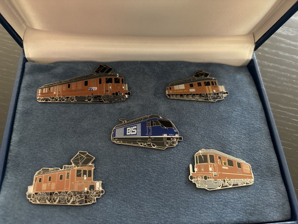 SBB/CFF/FFS Plaketten & Abzeichen: Seltenes BLS SET SCHMID MULLER 175/275 – Neu und originalverpackt aus Uetendorf von hoisle 1