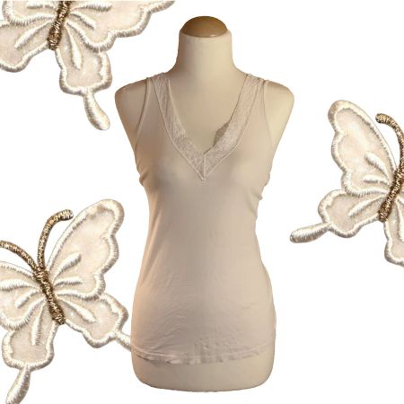 Cremefarbenes, romantisches Spitzen-Tanktop