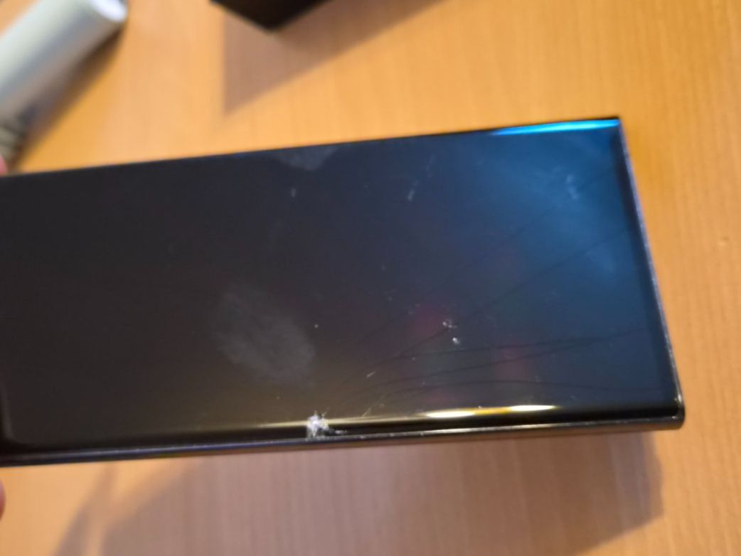 Samsung Telefoni cellulari / Smartphones: Samsung Galaxy S23 Ultra Displayschaden – Difettoso da Alberswil venduto da nem_meida 5