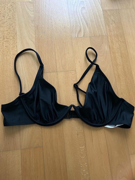 Bikini bra size 44 never worn Kaufen auf Ricardo