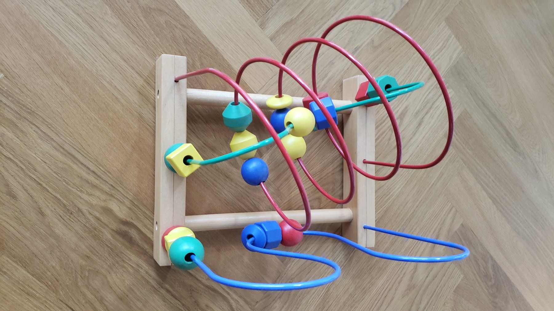 Spielzeuge: Holz Motorikschleife – Gebraucht aus Basel von mou_bs 1