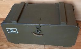 Holzkiste Nr 270 der CH Armee