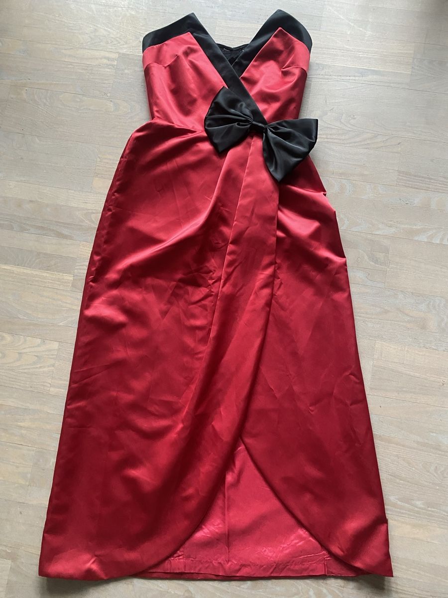 Vestiti: Abendkleid 36/38 – Usato da Ebikon venduto da edithundkari 1
