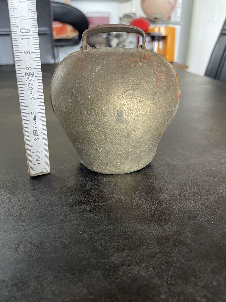 Glocken & Treicheln: Cloche – Gebraucht aus Vallamand von Bricbracbroc82 5