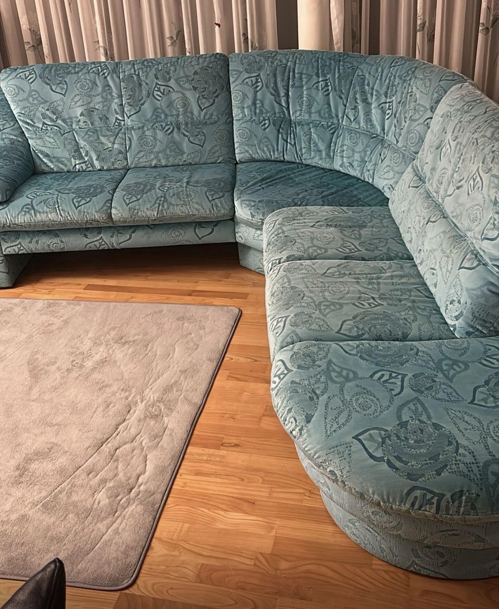 Divani: Ecksofa türkis Muster Sitzmöbel gebraucht – Nuovo (secondo la descrizione) da Nussbaumen AG venduto da van_9lxz