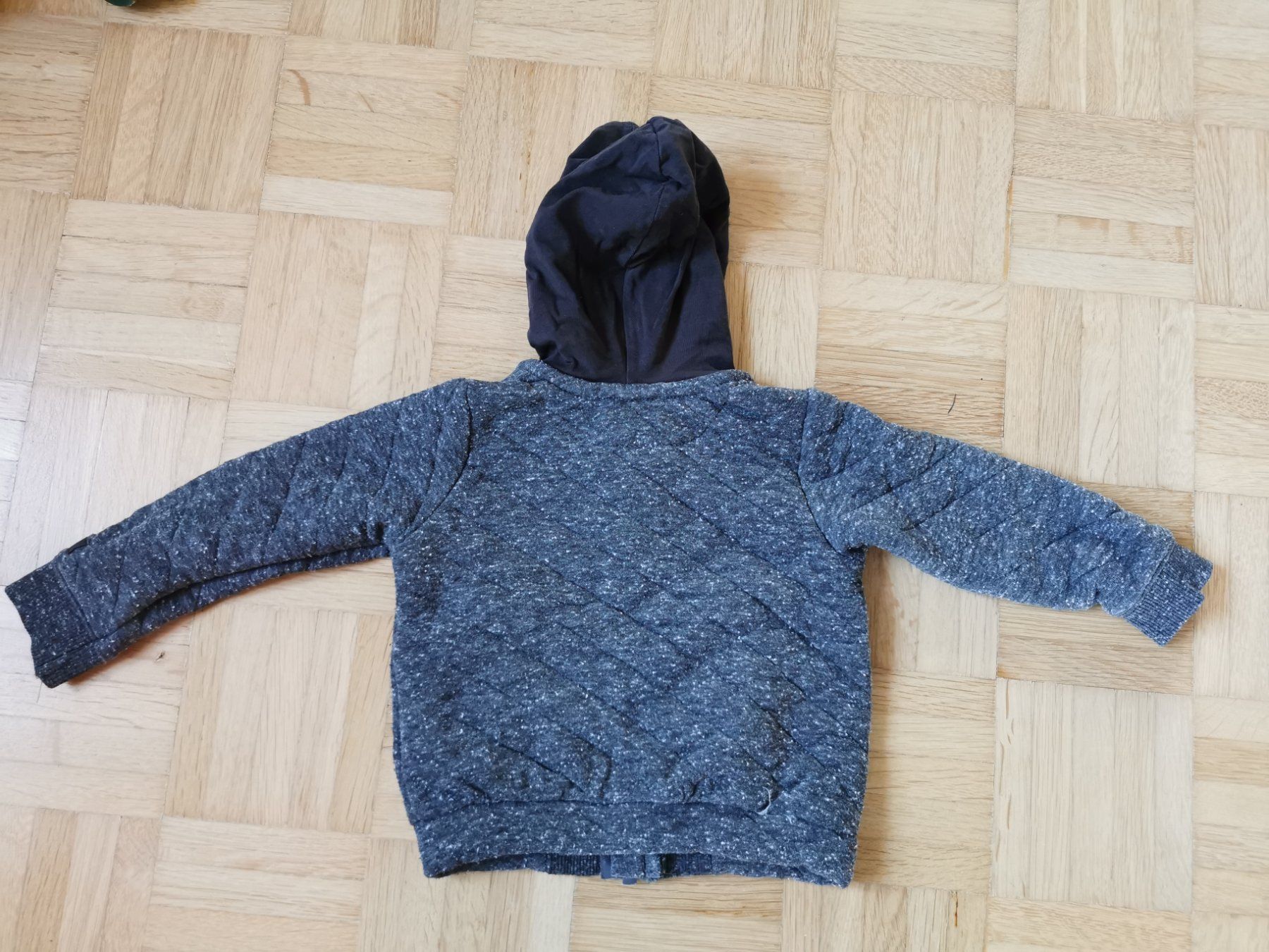 Maglioni & Felpe: Hoodie Bellybutton Gr. 74 – Usato da Stäfa venduto da flamingo_17 4