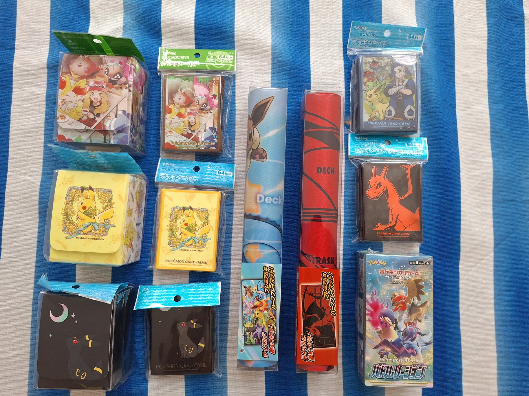 Pokémon Carte collezionabili: 11-teiliges JP Pokemon Center Set; Sleeves, Deck Boxes – Nuovo e nell'imballaggio originale da Spreitenbach venduto da misi.m