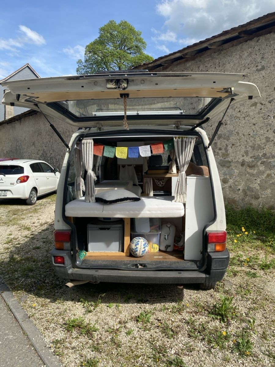 Camping Fahrzeuge: VW T4 Camper Bus – Gebraucht aus Zufikon von ogg_r2jt 4