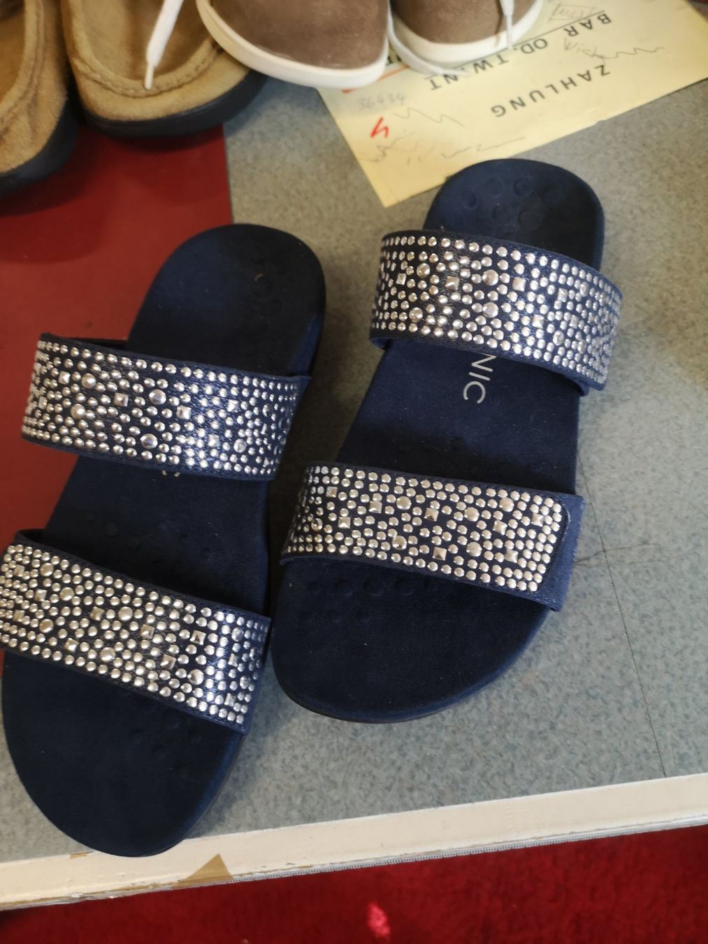Damenschuhe: Vionic – Neu und originalverpackt aus Möhlin von Highwaytom
