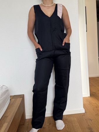 HANDMADE SCHWARZER LEINEN-JUMPSUIT