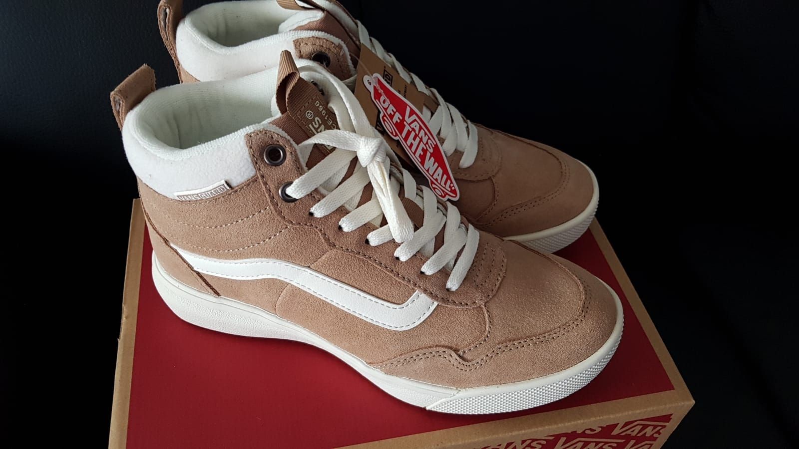 Vans Chaussures hommes: Vans Range Exp Hi Gr.38,5,Leder. – Neuf avec emballage d'origine à Zürich par ata_c8nh 1