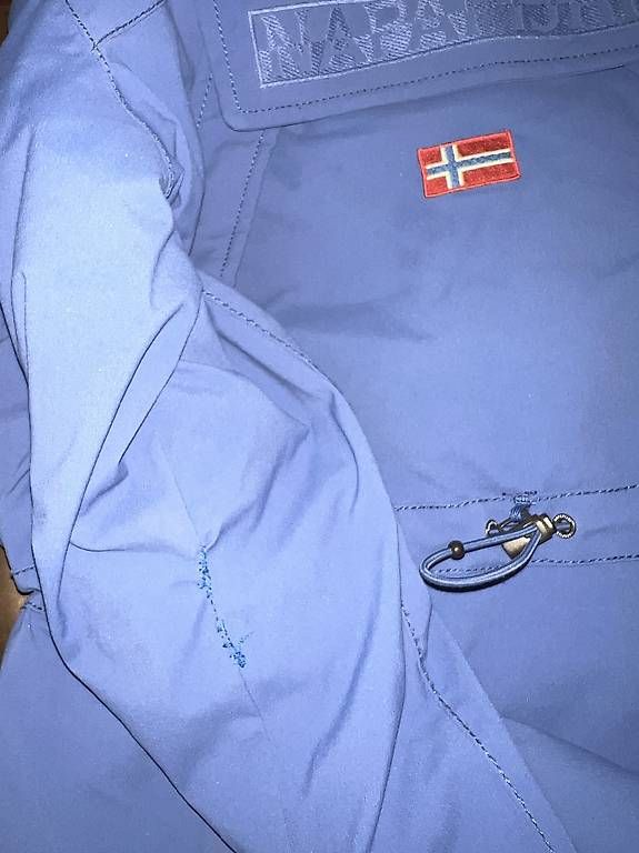 Giacche: Napapijri Winter Jacke – Usato da Domat/Ems venduto da sar_mc7t 1