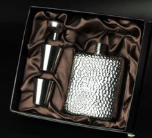 Portable Edelstahl Der Volcano Korn Stil Flachmann 6 Unzen