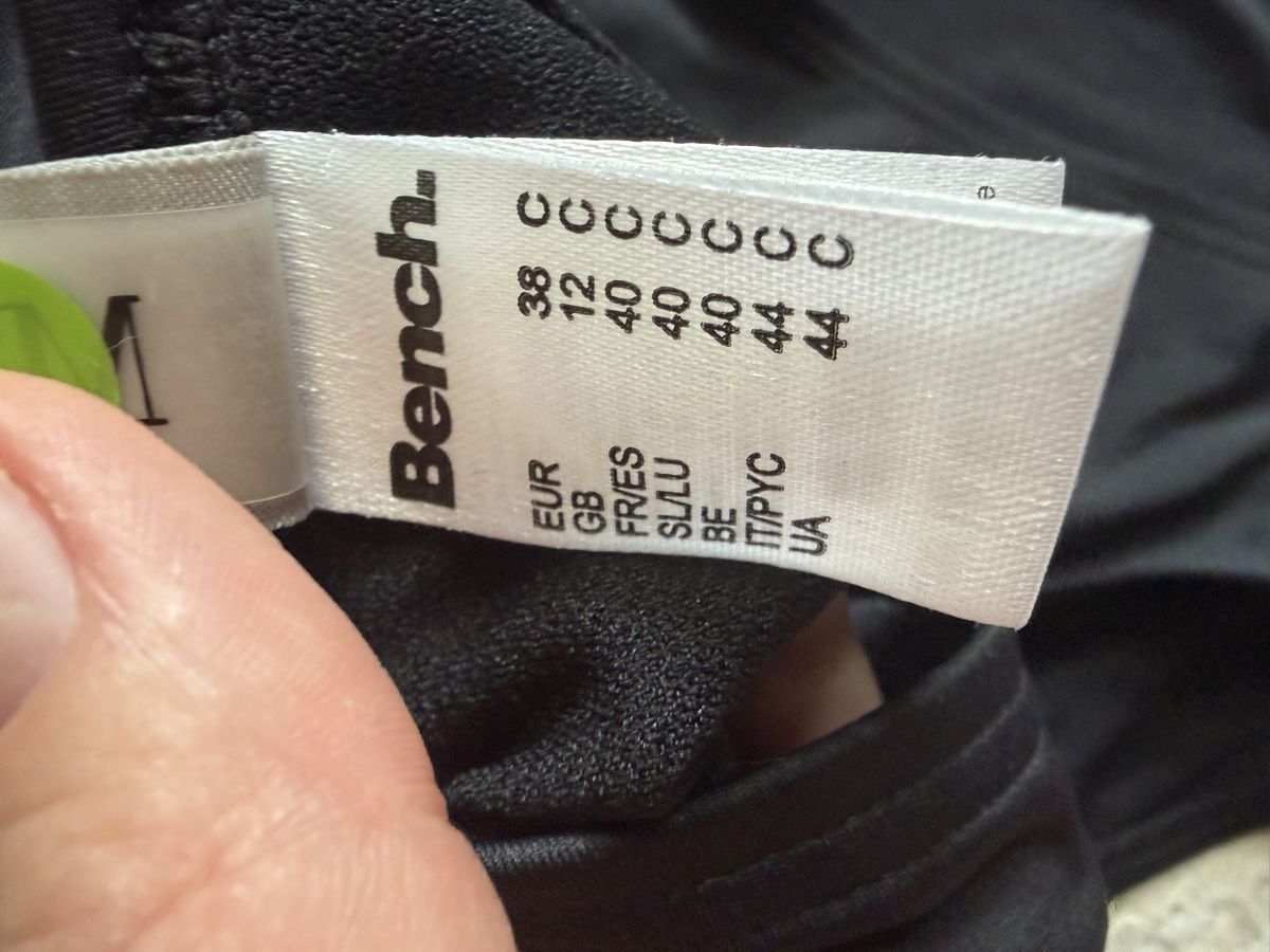 Costumi da bagno & Bikini: 2 Bikinis in gutem Zustand Gr 38 – Usato da Urdorf venduto da worldaround 2