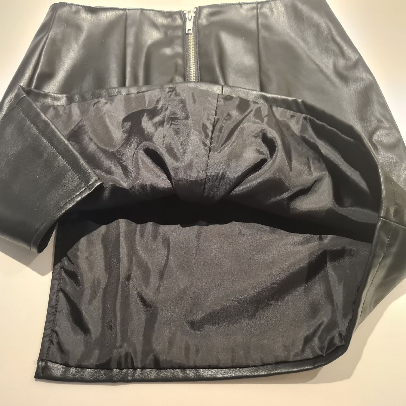 H&M Gonne: Mini Jupe Gr. 36 Imitation Leder – Usato da Steinen venduto da turbogeiss99 8