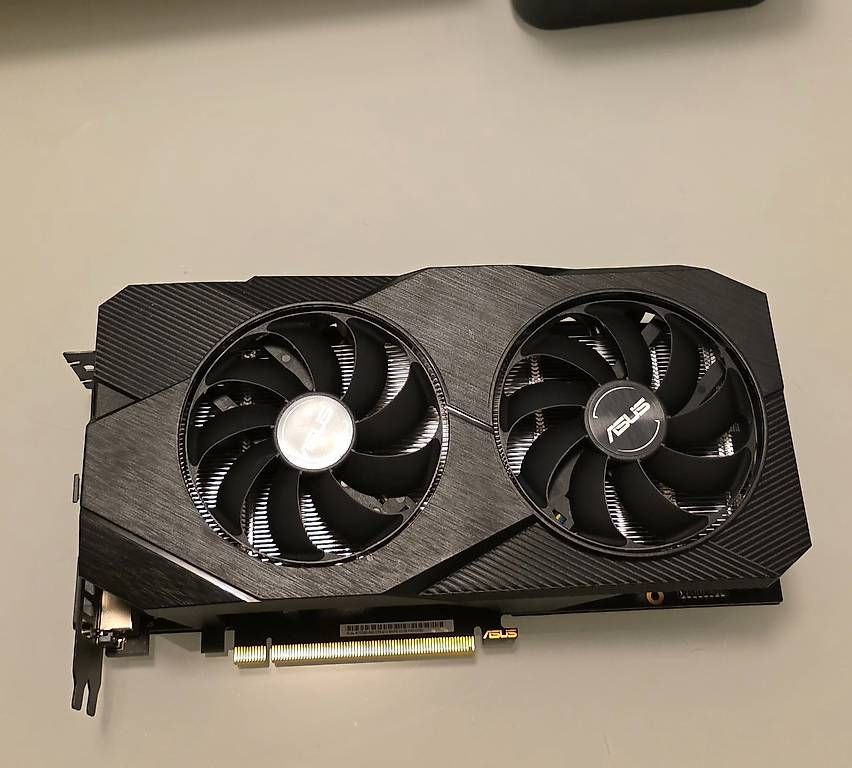 Asus Cartes graphiques: RTX 2060 Asus Dual Evo – D'occasion à Zug par JOPAAA77 1
