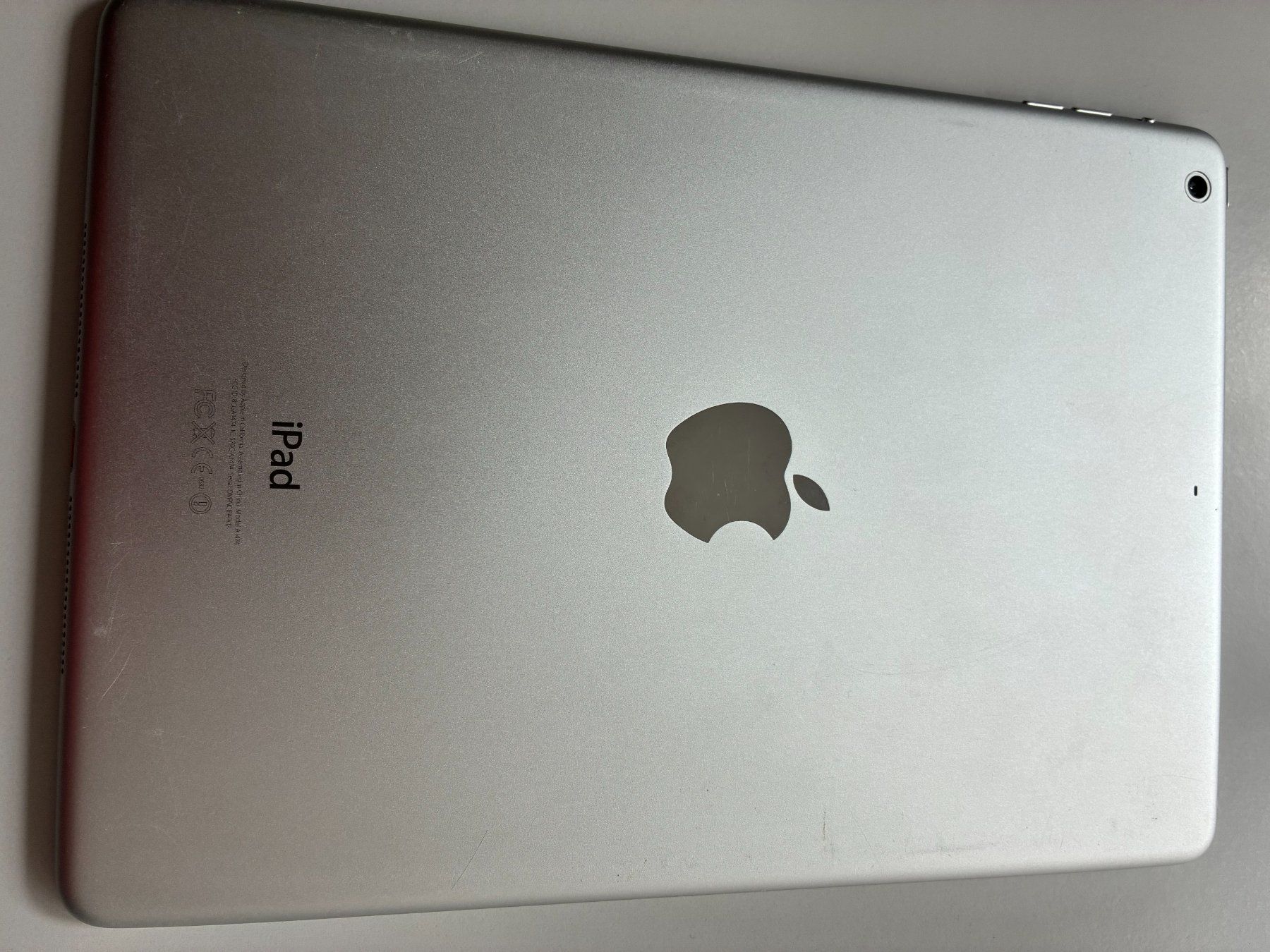 Apple Tablet PC: iPad Air 1. Gen. – Gebraucht aus Derendingen von aendy01 1