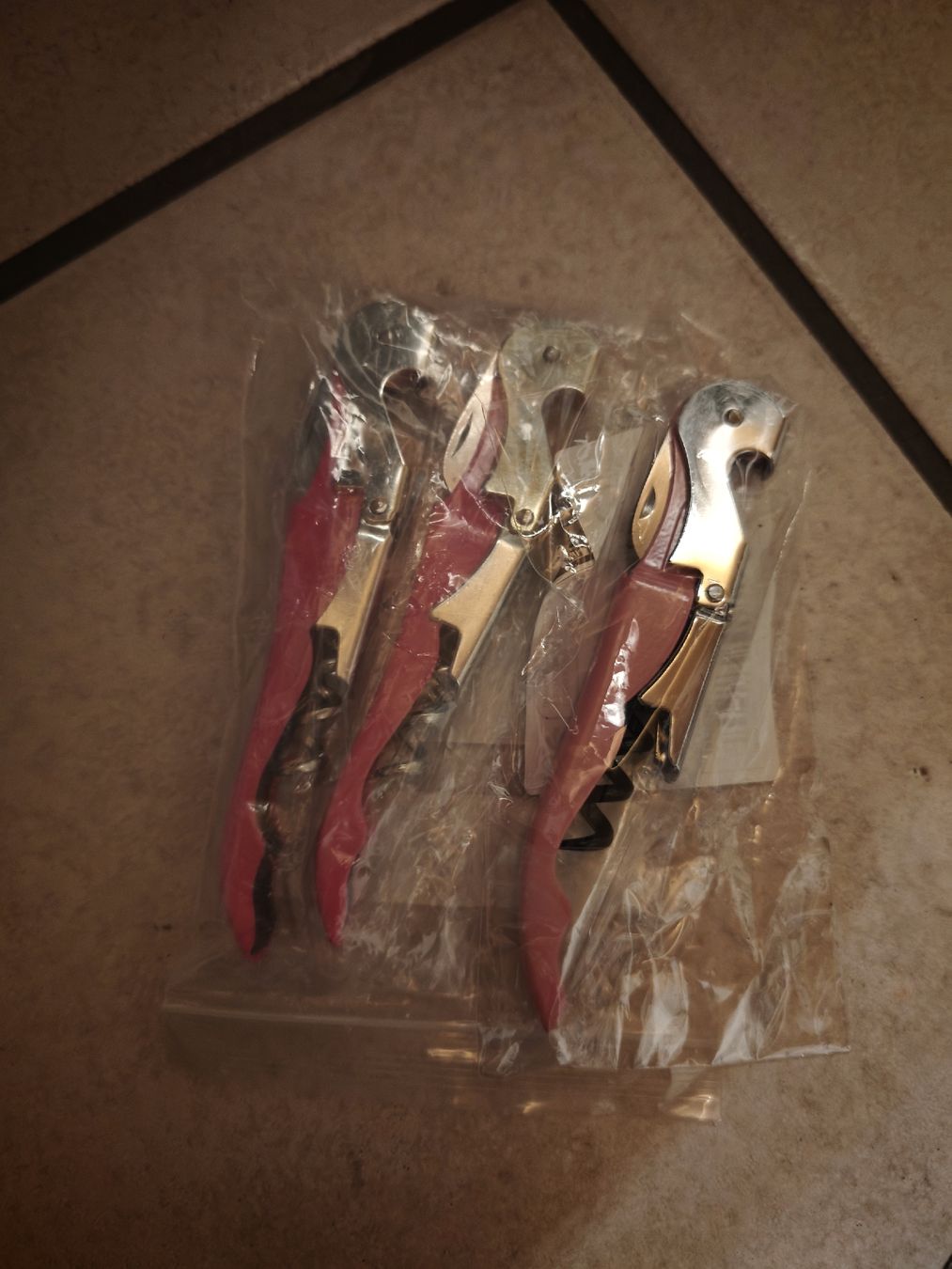 Flaschenöffner & -verschlüsse: Pinke Korkenzieher – Neu und originalverpackt aus Sulgen von 34j_p6s2