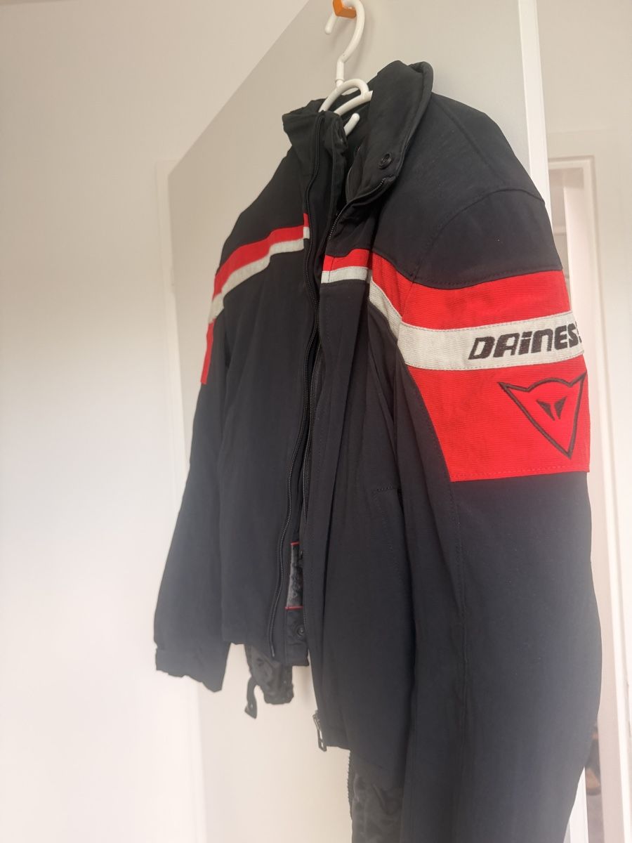 Vestes: Motorradjacke mit Schulterprotektoren – D'occasion à Nidau par SBern123 1
