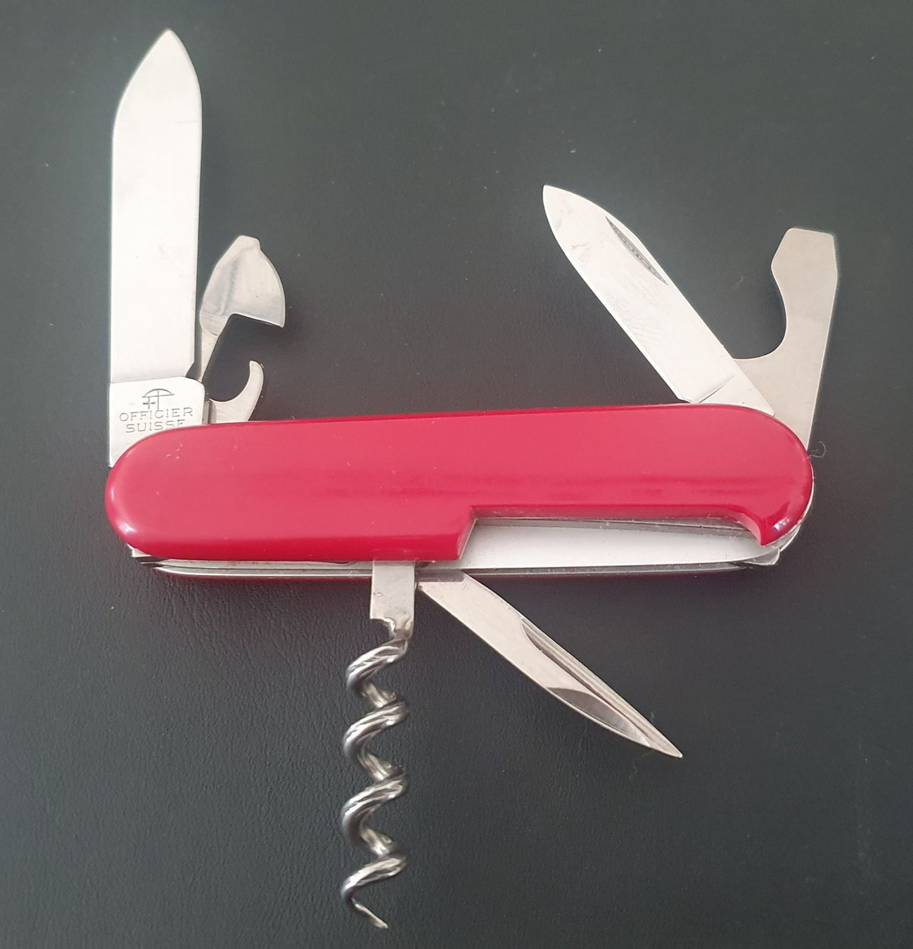 Victorinox Taschenmesser: 3 Victorinox Sackmesser mit Logo – Gebraucht aus Härkingen von MarianneSi 7