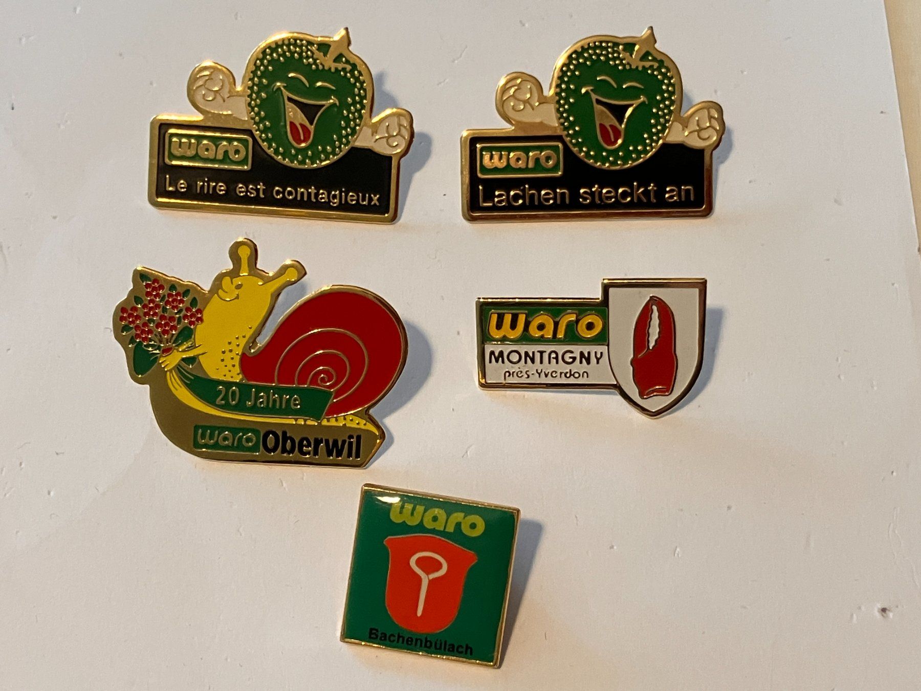 Placchette & Badge: 5 Pin Waro – Usato da Basel venduto da djwwpp