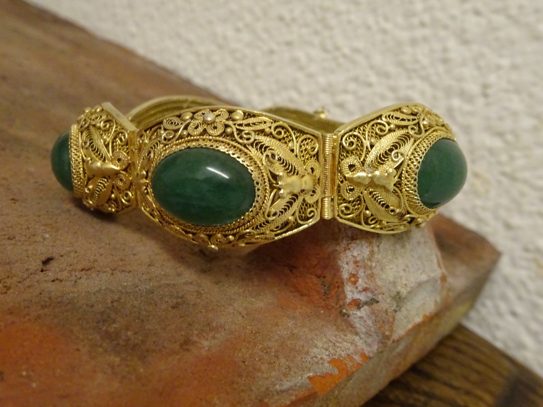 Armbänder & -reifen: Armband China mit Jade Handarbeit – Gebraucht aus Esslingen von FetteSchnecke