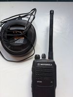 Motorola GP340 Funkgerät inkl. Ladestation