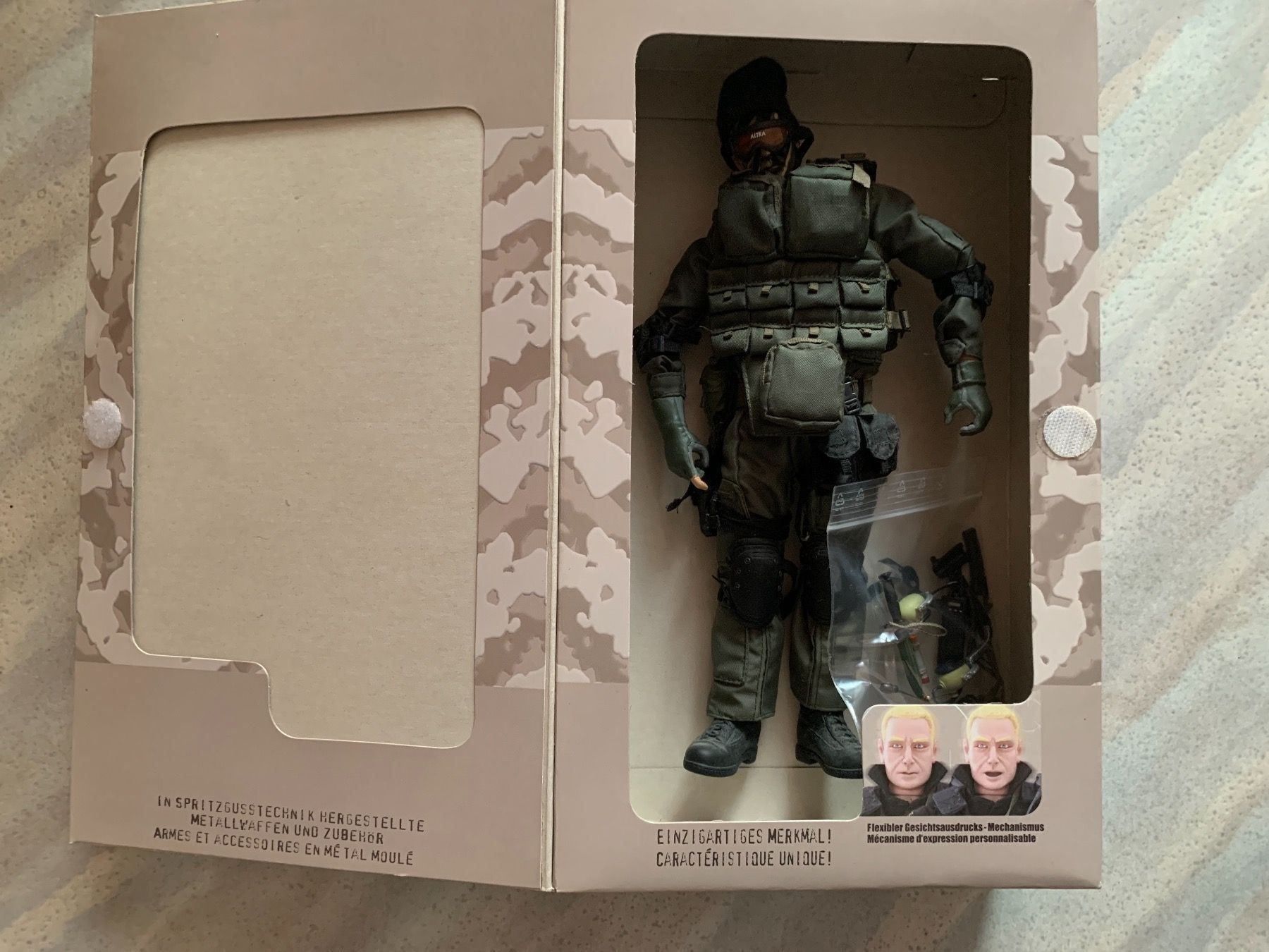 Giocattoli: ELITE FORCE - Figurine Recon Marine Force – Usato da Vernayaz venduto da Darkfrost 5