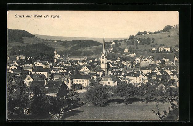 Cartoline postali: AK Wald, Kirche im Ortsbild – Usato da Berlin venduto da bartko-reher