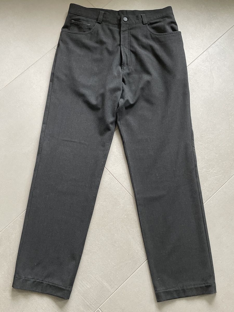 Pantaloni: Schwarze Herren-Hose – Usato da Adligenswil venduto da Treegarden