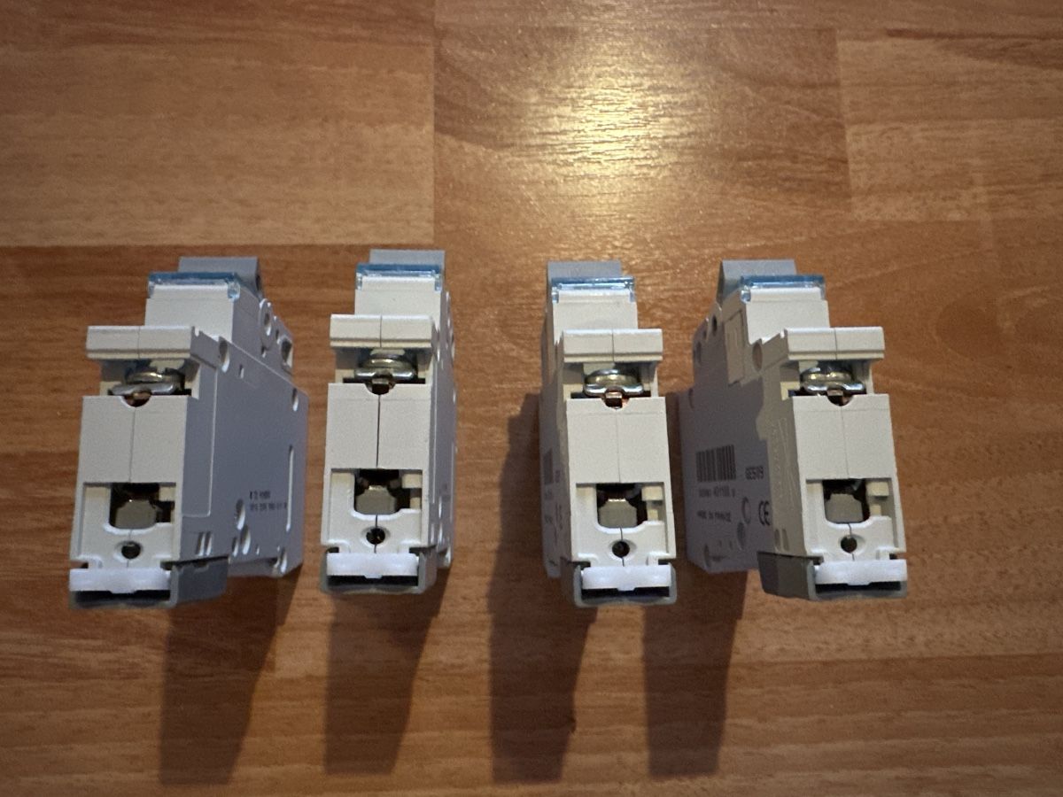 Hager Interrupteurs: 4x Hager Leitungsschutzschalter MCN 016 C16 #2 – D'occasion à Wald AR par sim_m9vw 3