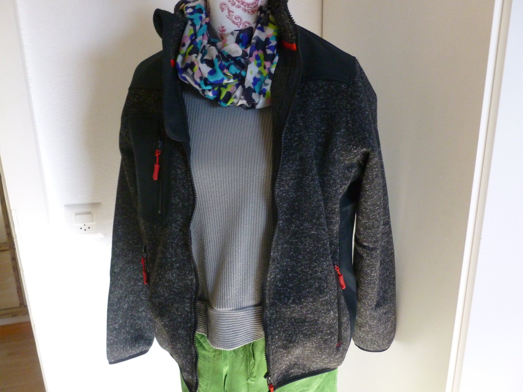 Lots de vêtements: 3 Teile – D'occasion à Arlesheim par Jadur 1
