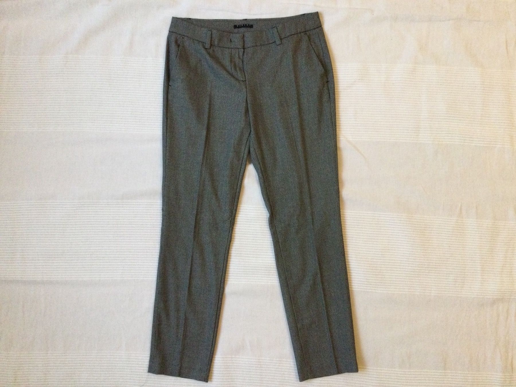 Sisley Pantaloni: graue Hose SISLEY  34 - pantalon gris – Usato da Zürich venduto da Janakpur