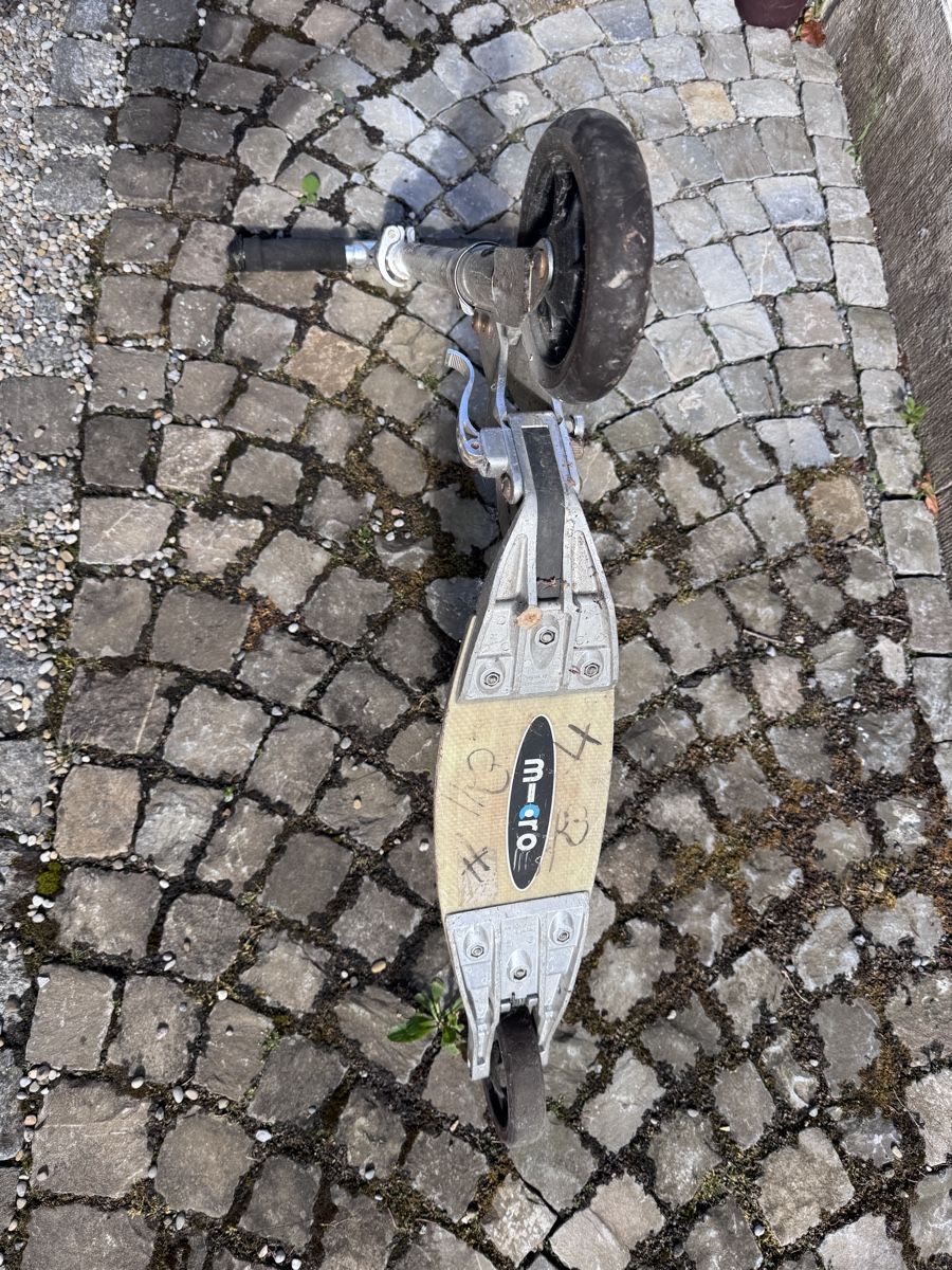 Micro Kickboard: Micro Scooter Roller gebraucht  – Usato da Erlenbach ZH venduto da Locher2048 4