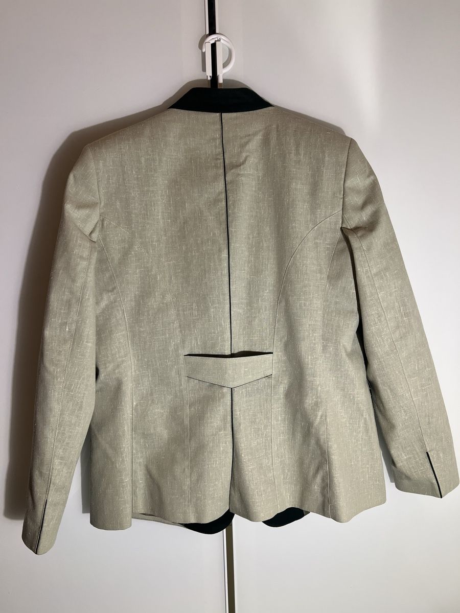 Jacken: Dirndl Blazer mit Holzknöpfen, 42 – Gebraucht aus Grindelwald von wand_24 1