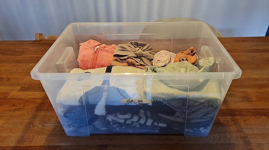 Kleiderpakete & -sets: Kinderkleider Gr. 80 – Gebraucht aus La Heutte von tau_5vvl 4