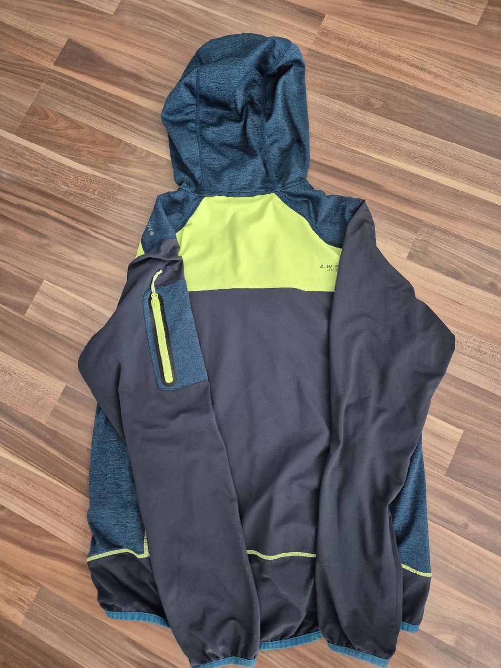 Icepeak Pullover & Sweatshirts: Midlayer Gr. S von Icepeak – Gebraucht aus Therwil von Twista11 2