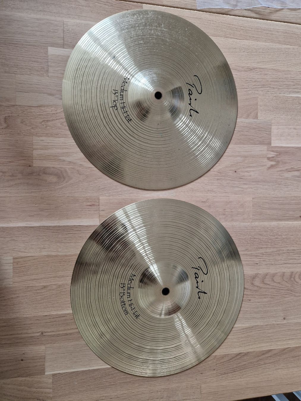 Paiste Strumenti musicali: 13" Paiste Sugnature Medium Hi-hat – Usato da Mümliswil venduto da Sachs623