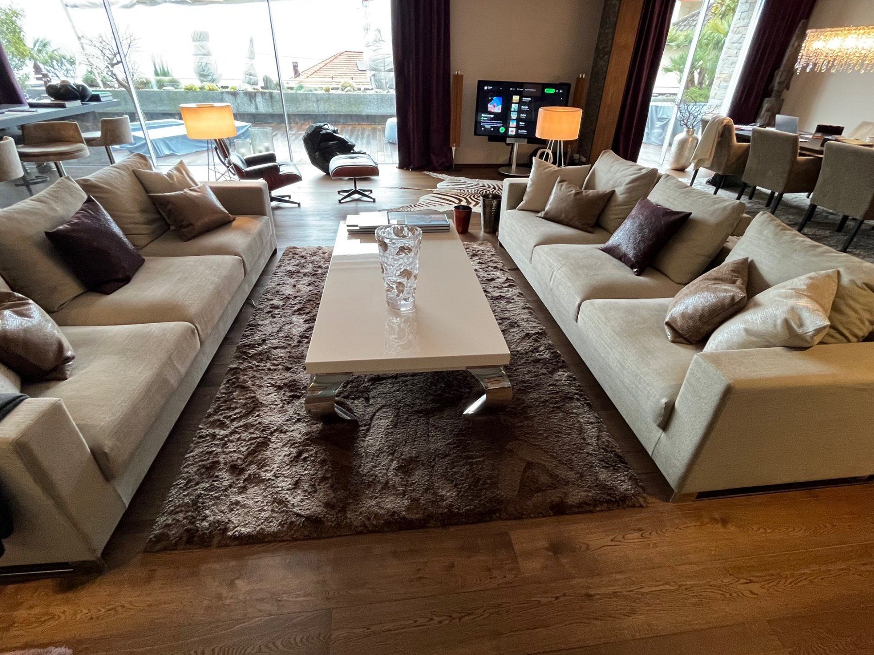 Tavoli: Coffee Table, beige lackiert mit Chromstahl-Füssen – Usato da Davos-Platz venduto da 1969Nicole 4