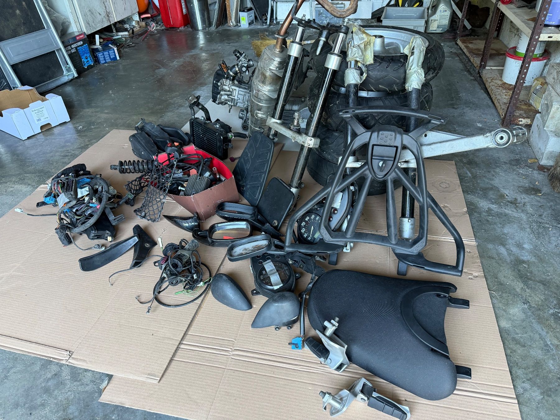BMW Scooters: bmw c1 – D'occasion à Rheineck par lenamoskau 4
