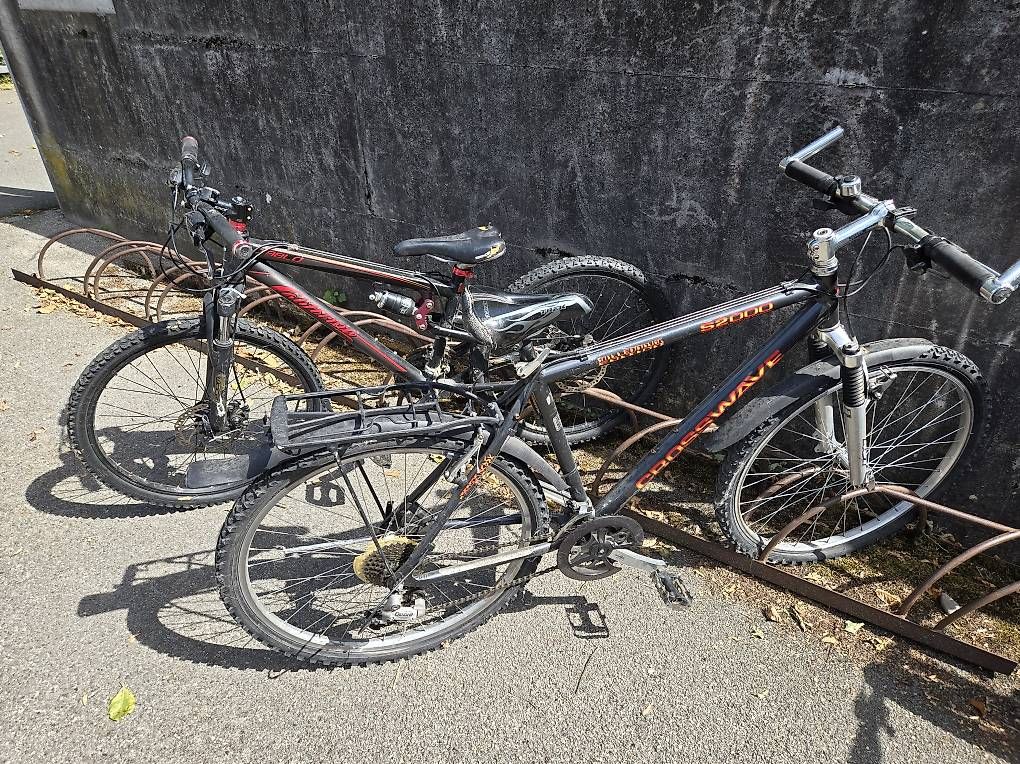 Velos: 4 Stück MTB Scott, Crosswave + 2 Kinderfully – Gebraucht aus Biel/Bienne von Rouf7 2