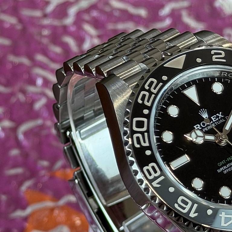 Orologi: Rolex GMT-Master II "Bruce Wayne" 126710GRNR – Usato da Genève venduto da minty.watches 5