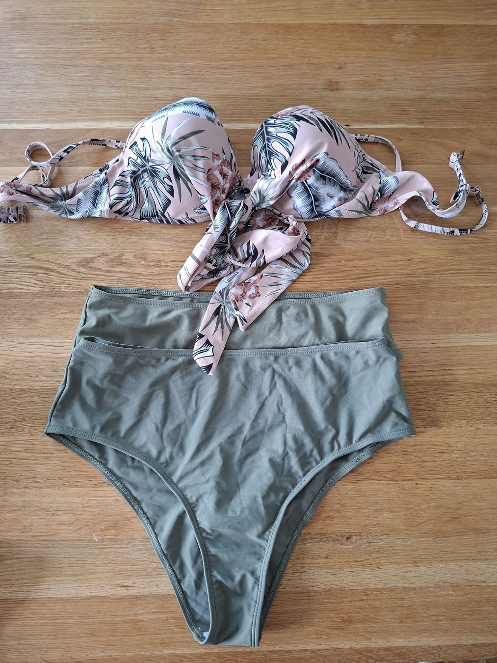 Costumi da bagno & Bikini: Bikini neuf taille L – Nuovo (secondo la descrizione) da Plan-les-Ouates venduto da Laly_92 2