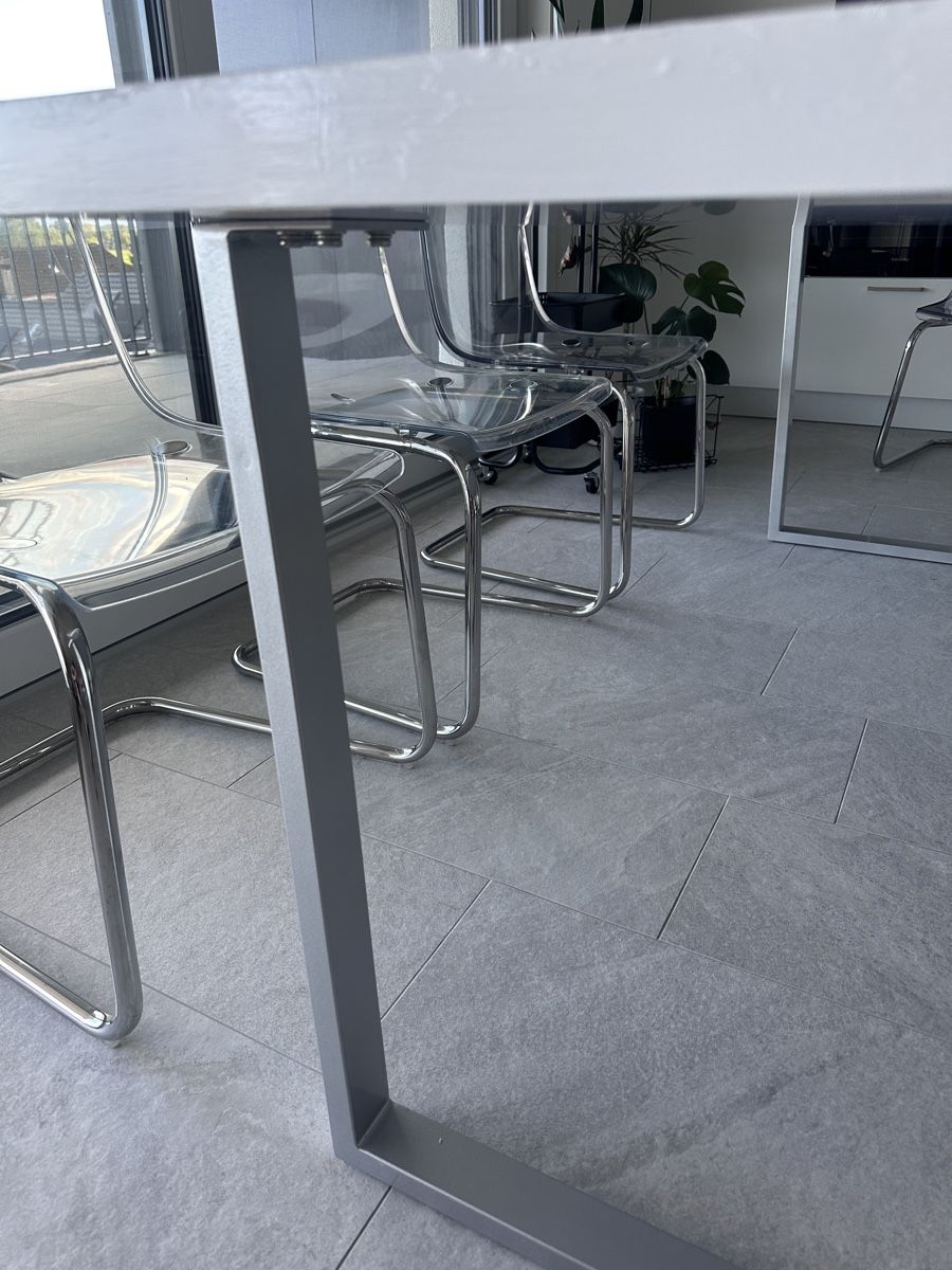 Tische: Table à manger Interio – Gebraucht aus Gampelen von theboywhoworks 3