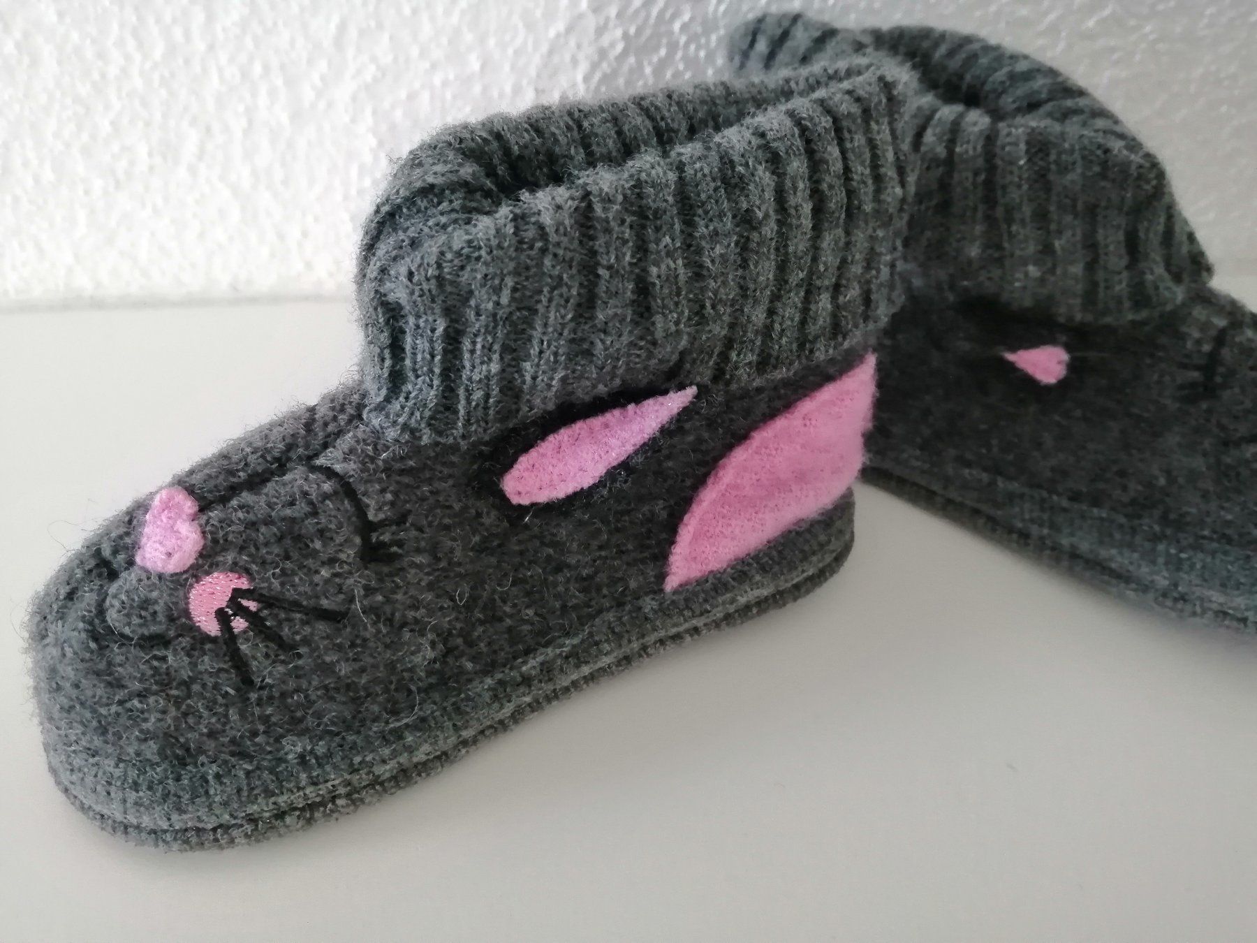 Scarpe per ragazze: Hausschuhe Katze warm Mädchen Grösse 22 NEU – Nuovo e nell'imballaggio originale da Aeschi (SO) venduto da clementinli 3