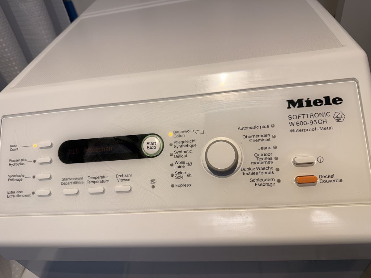 Miele Lavatrici: Miele SOFTTRONIC W 600-95 CH Washing Machine – Usato da Zürich venduto da Victor-9T 2