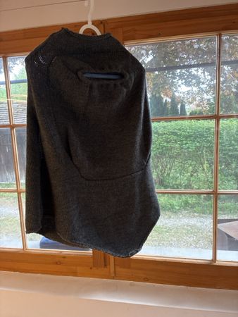 Tragejacke/Poncho gestrickt  neu in Grau - Grösse S