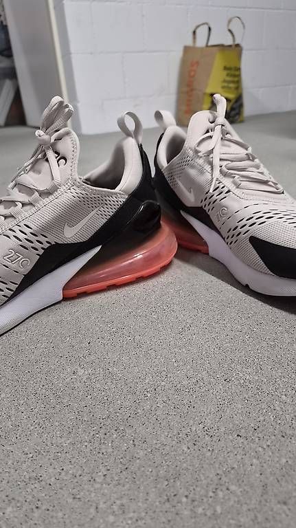 Scarpe da uomo: Nike AirMax 270 – Usato da Liebefeld venduto da abb_p8zr